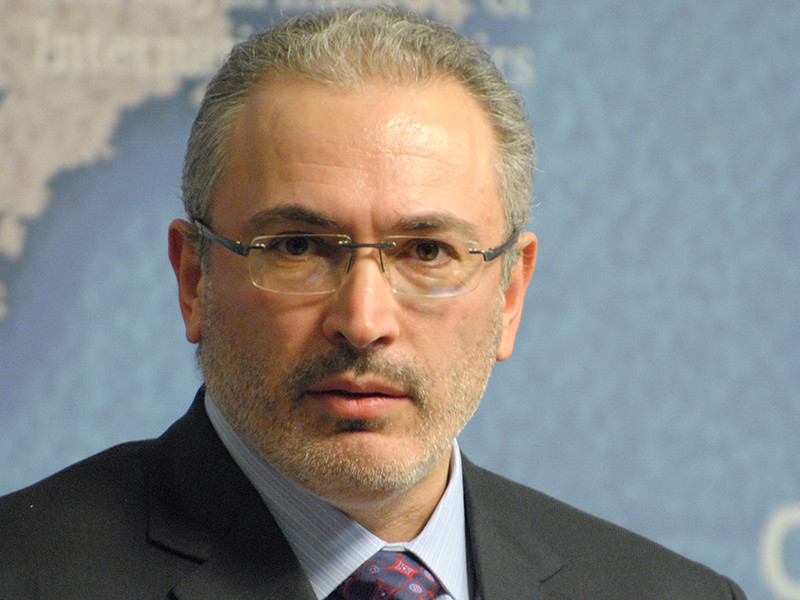 Михаил Ходорковский утверждает, что съемочную группу в Африке расстреляли русские киллеры