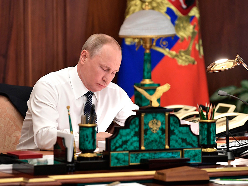ОНФ и ФСО будут следить, замечают ли россияне выполнение "майского указа" Путина "в проблемных точках"