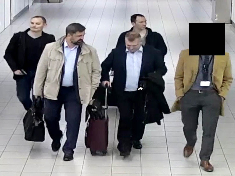 Задержание четырех хакеров-дипломатов в Нидерландах, совершавших "рутинную" поездку, в МИД РФ назвали провокацией