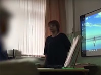 На Сахалине уволилась учительница, перед всем классом назвавшая школьницу неадекватной и приемной из-за дырочки на кофте (ВИДЕО)