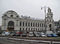 Киевский вокзал и несколько столичных ТЦ эвакуировали из-за звонков о минировании