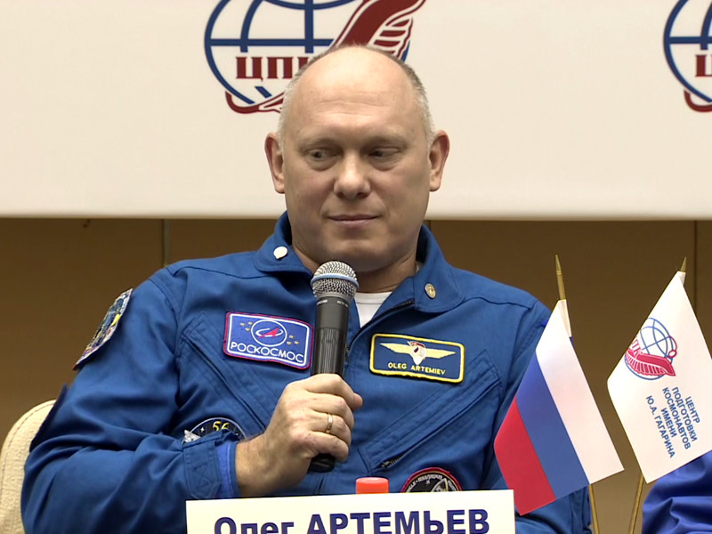 Следователи опросили по делу о "просверленном "Союзе" космонавта Олега Артемьева, 20 декабря вернувшегося с Международной космической станции (МКС)