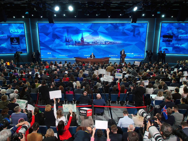 Под видом журналистов на пресс-конференцию с Путиным пришли клеветники и жалобщики, сетует Песков