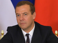 Премьер-министр РФ Дмитрий Медведев поручил заинтересованным ведомствам подготовить и представить в правительство комплексный план реализации инвестпроектов в Арктике
