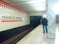 На фиолетовой ветке московского метро случился сбой из-за падения пассажира на пути