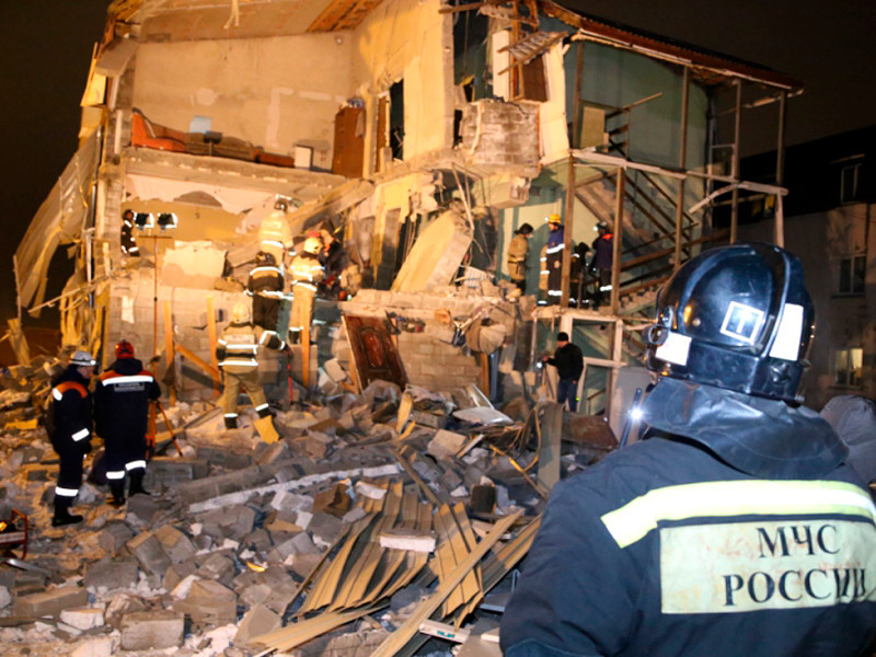 В Красноярске взрыв газа разрушил 6 квартир жилого дома, погибла женщина