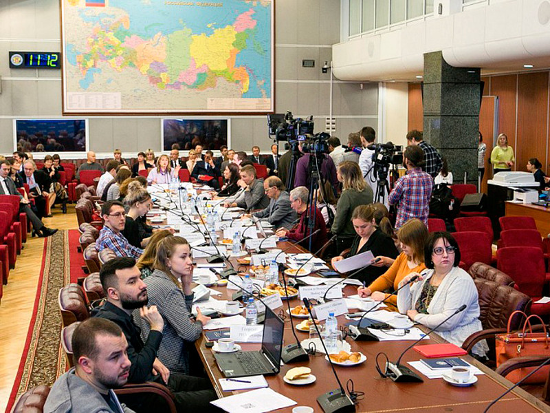 24 апреля председатель ЦИК России Элла Памфилова провела встречу с представителями СМИ