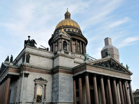 Путину установили надгробие в родном Петербурге за "отвратительное правление" (ФОТО)