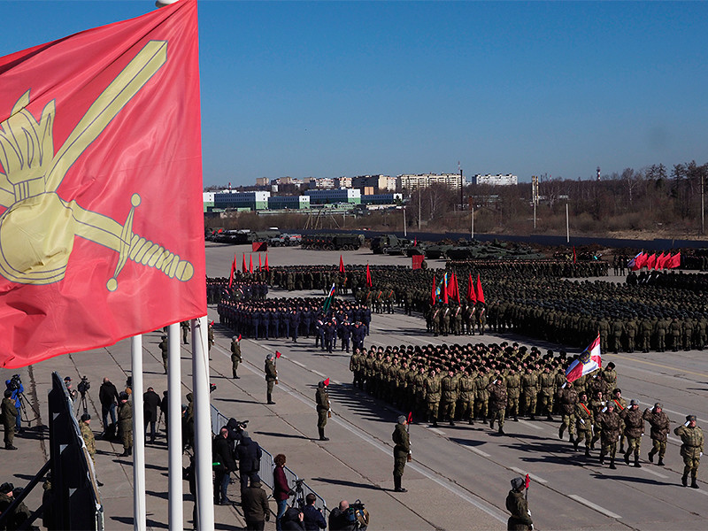 В подмосковном Алабине проходят совместные тренировки к военному параду Победы на Красной площади