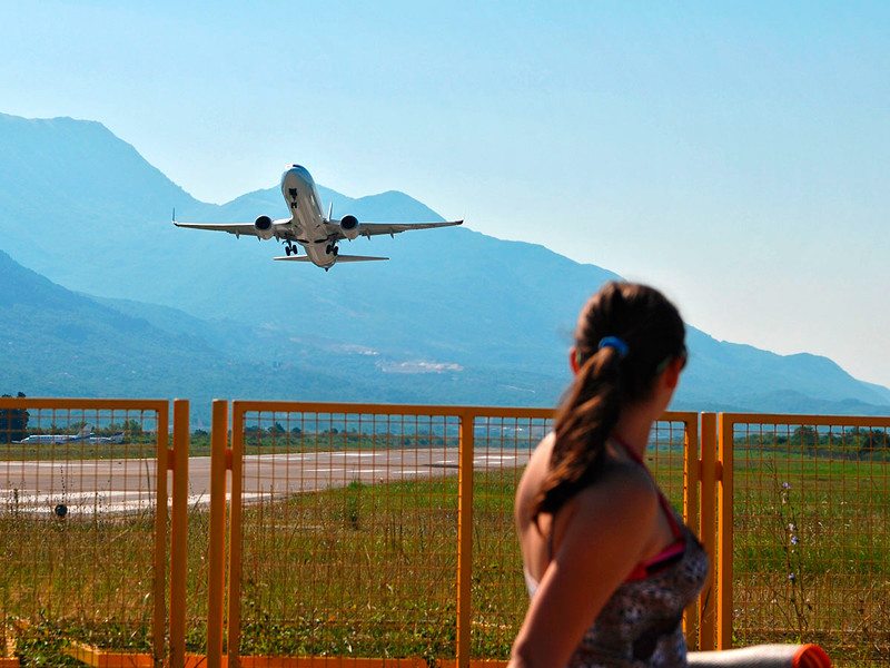 Россияне смогут пребывать на территории Черногории 90 дней без получения визы вместо прежних 30 суток