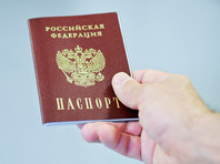 Россия подумывает одаривать паспортами всех граждан Украины, а расходы на жителей ДНР и ЛНР Путин оценил в "некритичные" 100 млрд рублей
