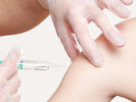 Министерство здравоохранения РФ готовит пакет поправок в КоАП, которые будут предусматривать штрафные санкции за распространение призывов к отказам от вакцинации