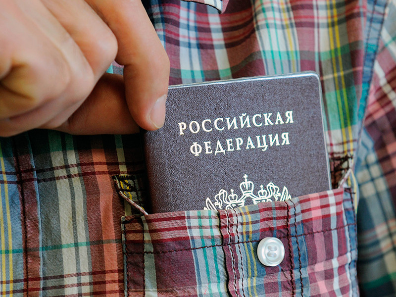 Путин заявил, что не собирался провоцировать Киев, упрощая выдачу российских паспортов жителям Донбасса