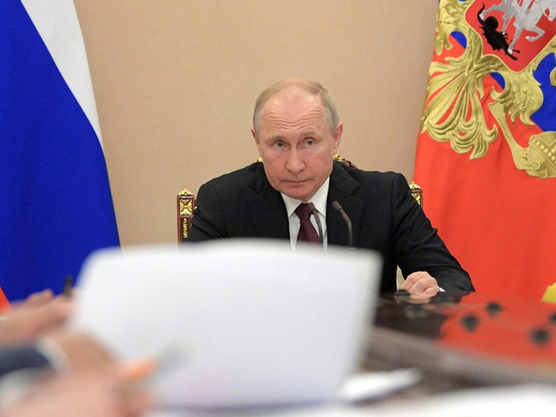 В Магаданской области зафиксирован самый низкий электоральный рейтинг президента России Владимира Путина, свидетельствуют данные закрытого опроса Фонда Общественного мнения (ФОМ), проведенного по заказу Кремля