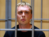 Никулинский суд Москвы постановил отправить журналиста "Медузы" Ивана Голунова, обвиняемого в попытке сбыта наркотиков в крупном размере, под домашний арест по месту регистрации до 7 августа

