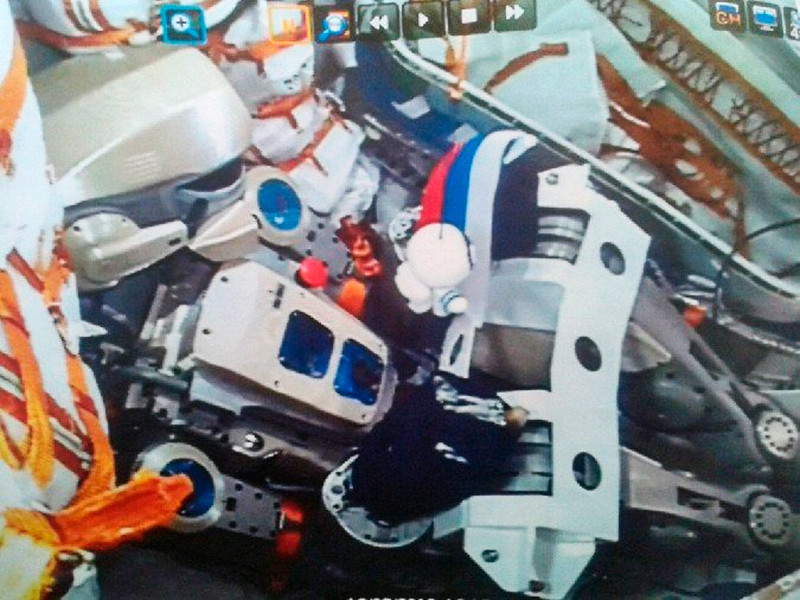 Ситуация с не пристыковавшимся к МКС пилотируемым кораблем "Союз МС-14" с человекоподобным роботом Федором на борту стала одной из самых востребованных тем при обсуждении в российских соцсетях