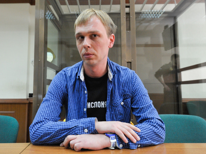 Полицейские, задержавшие Ивана Голунова, потребовали восстановления на службе