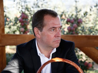 "Винодел" Дмитрий Медведев увлекся производством самогона, утверждают источники "Проекта"