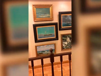 "В ходе обысков изъяты дорогостоящие предметы искусства, в том числе 11 картин Н. К. Рериха, одна из которых - "Поморяне. Вечер", в 2009 году оценивалась в примерно 2,5 - 3 млн долларов, картина И. К. Айвазовского "У берега Капри", - говорится в пресс-релизе