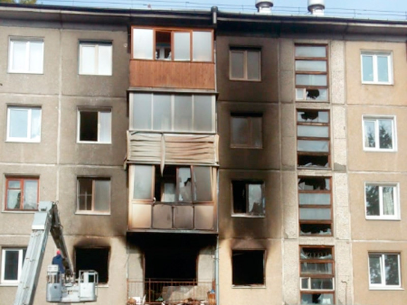 Восемь человек госпитализированы после взрыва газа в жилом доме в Ангарске
