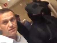Навальный связал обыски и задержания в его штабе, студии "Навальный Live" и офисе ФБК с попыткой властей сорвать "Умное голосование"