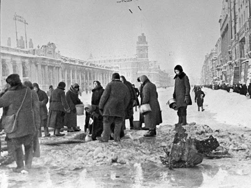 В Петербурге 8 сентября вспоминали жертв блокады Ленинграда, которая продлилась 872 дня