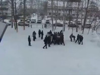 22 декабря Пантелеева опубликовала видео, на котором сотрудники правоохранительных органов проводят учения в местной школе по разгону митинга
