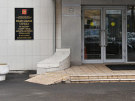 Роскомнадзор составил в отношении правозащитного центра "Мемориал" и председателя совета организации Александра Черкасова еще два протокола за нарушение закона об НКО - "иностранных агентах"