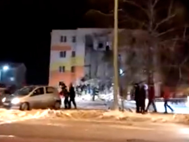 В Белгородской области после взрыва газа рухнула стена 4-этажного дома: четверо ранены, под завалами могут быть люди