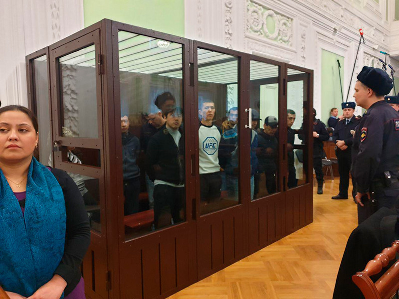 Основного фигуранта дела о взрыве в петербургском метро приговорили к пожизненному заключению, других - к длительным срокам