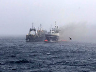 В Охотском море затонул траулер "Энигма Астралис", горевший четверо суток