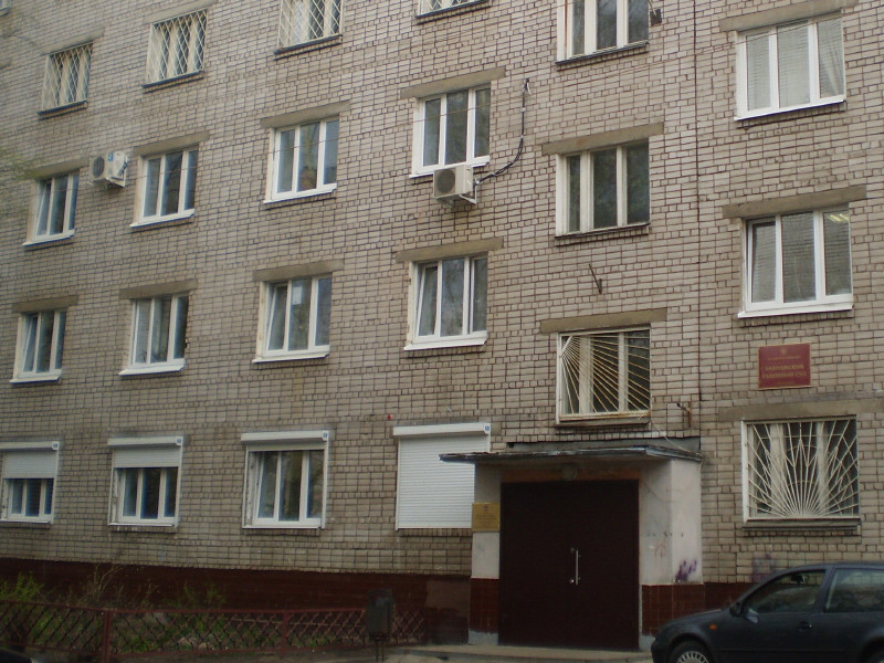 В Заволжский районный суд Ярославля направлено дело 14 бывших сотрудников исправительной колонии N1, которые обвиняются в пытках осужденого Евгения Макарова в июне 2017 года