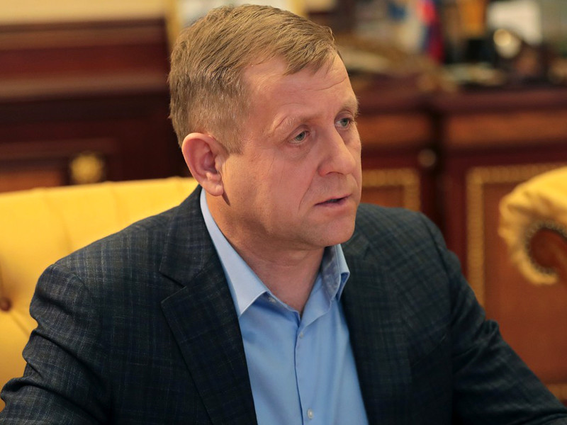 Белогорский районный суд Крыма за неявку на заседание арестовал на два месяца бизнесмена Олега Зубкова