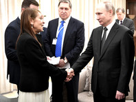 Владимир Путин во время визита в Израиль 23 января встретился с матерью осужденной в РФ за контрабанду наркотиков израильтянки Наамы Иссахар и пообещал, что с ее дочерью "все будет хорошо"