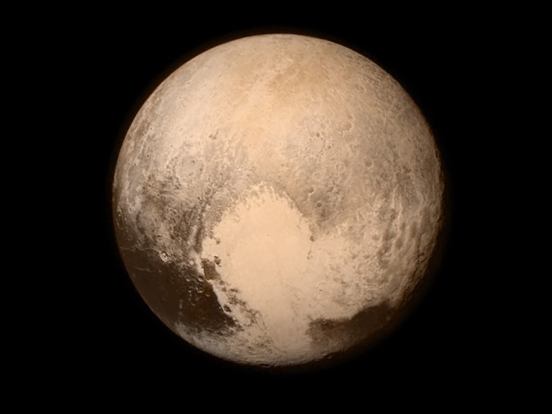  Во вторник, 18 февраля, исполняется 90 лет со дня открытия Плутона - самого отдаленного от Солнца и загадочного мира, разительно отличающегося от всех остальных планет Солнечной системы