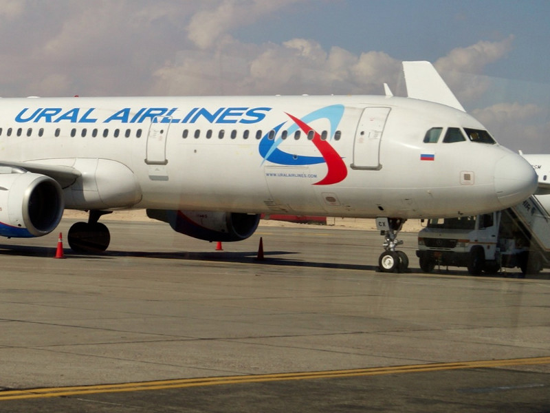  "Уральские авиалинии" не пустили около 70 граждан СНГ на рейс из Китая в Екатеринбург