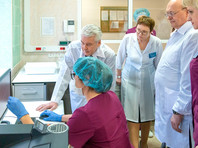 Севргей Собянин в лаборатории в диагностическом клиническом центре № 1, 20 марта 2020 года