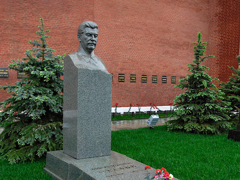 Екатеринбургские активисты собираются отметить масштабным салютом 67-ю годовщину смерти советского вождя Иосифа Сталина