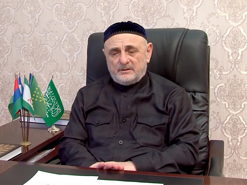 В Ингушетии скончался муфтий республики Абдурахман Мартазанов, госпитализированный ночью в тяжелом состоянии с пневмонией и подозрением на коронавирус
