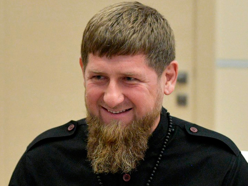 Более 100 правозащитников, политиков, деятелей науки и искусства потребовали возбудить уголовное дело против главы Чечни Рамзана Кадырова и предоставить госзащиту журналистке "Новой газеты" Елене Милашиной