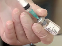 Вакцину от коронавируса, разработанную центром имени Гамалеи ввели первым 18 добровольцам в Сеченовском университете. Ранее в четверг сообщалось, что вакцину получили еще 18 человек в госпитале Бурденко