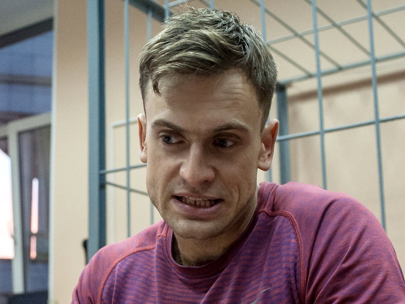 Суд арестовал Петра Верзилова на 15 суток за мелкое хулиганство