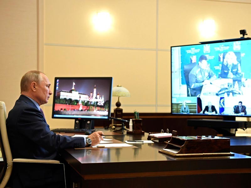 Владимир Путин провел совещание о принимаемых мерах по ликвидации разлива дизельного топлива в Красноярском крае