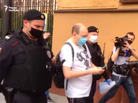 Главе МВД указали на одинаковые жетоны полицейских, задерживавших пикетчиков в Москве (ФОТО)