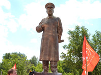 Памятник Сталину в городе Бор