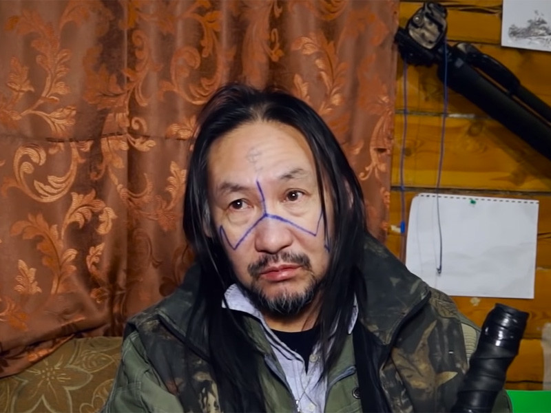 Якутского шамана Александра Габышева выписали из психиатрической больницы, куда он был принудительно госпитализирован 12 мая
