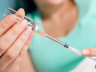Bloomberg: сотни представителей российской элиты получили доступ к вакцине от коронавируса еще в апреле