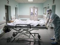 "За последние сутки в России подтвержденных случаев новой коронавирусной инфекции COVID-19 - 6 635 в 85 регионах, в том числе выявлено активно 1673 (25,2%) без клинических проявлений", - говорится в сообщении штаба
