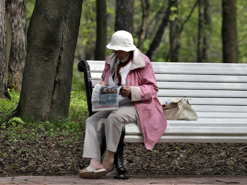 Менее трети россиян (31%) хотели бы прекратить работать до того, как им исполнится 55 лет, если бы могли сами выбирать возраст выхода на пенсию