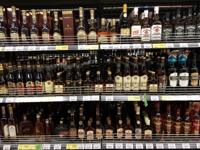 С 2021 года в РФ повысят минимальные цены на алкоголь